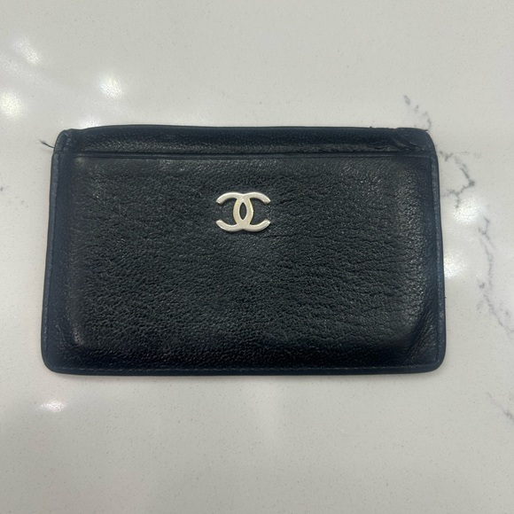 CHANEL Black Leather Cardholder - Picture 1 of 7